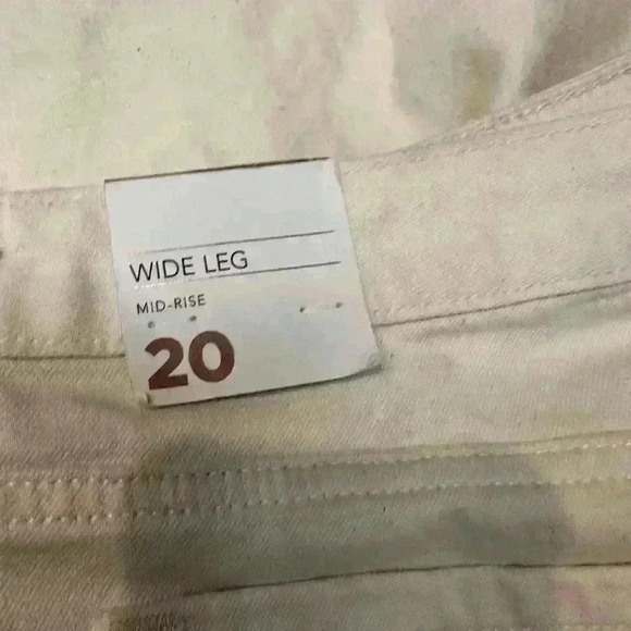 Lane Bryant Cream Ankle Cropped Jeans - Picture 7 of 9